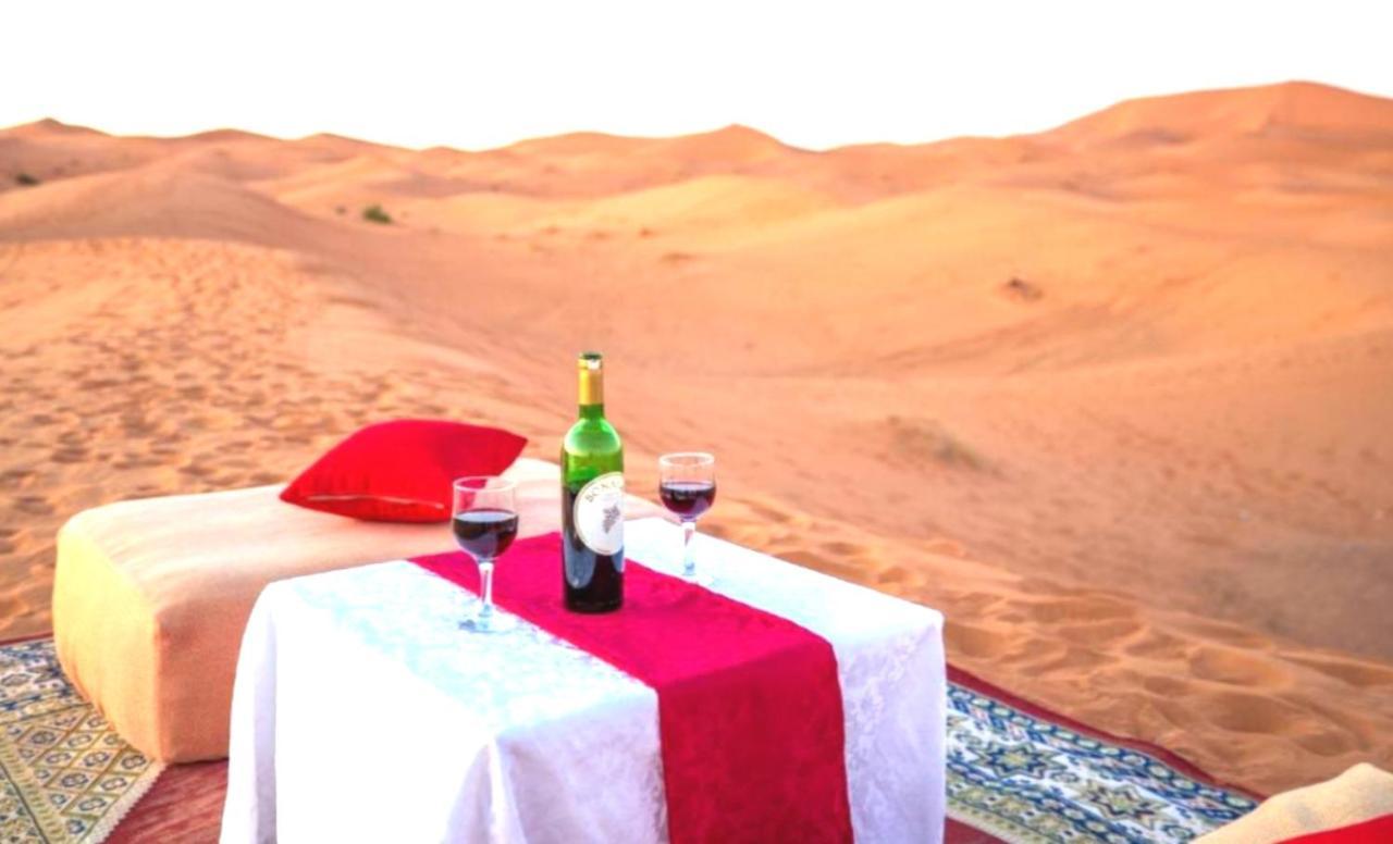 Desert Berber Fire Camp เมอร์ซูกา ภายนอก รูปภาพ