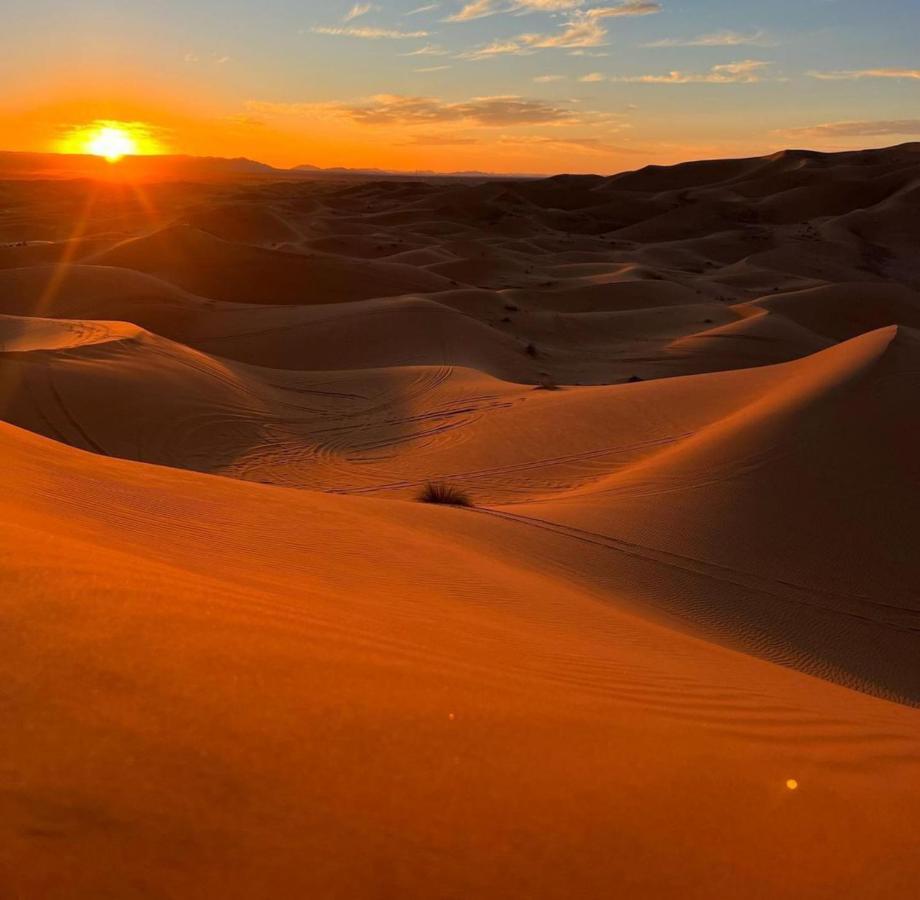 Desert Berber Fire Camp เมอร์ซูกา ภายนอก รูปภาพ
