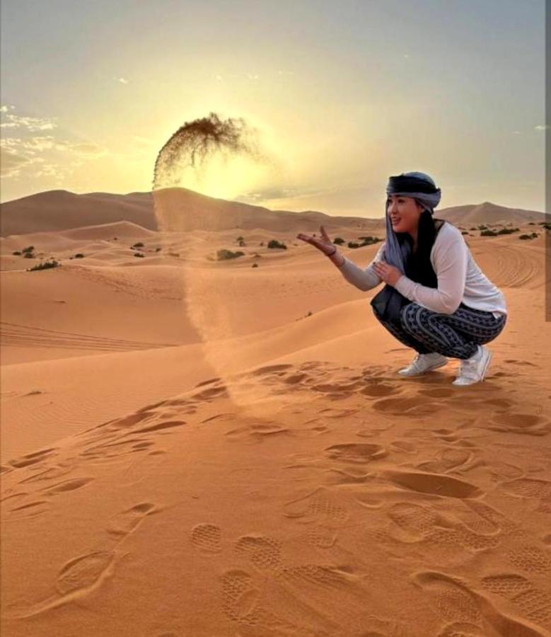 Desert Berber Fire Camp เมอร์ซูกา ภายนอก รูปภาพ