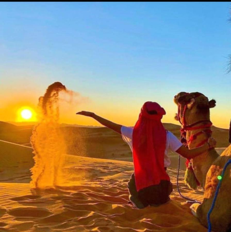 Desert Berber Fire Camp เมอร์ซูกา ภายนอก รูปภาพ